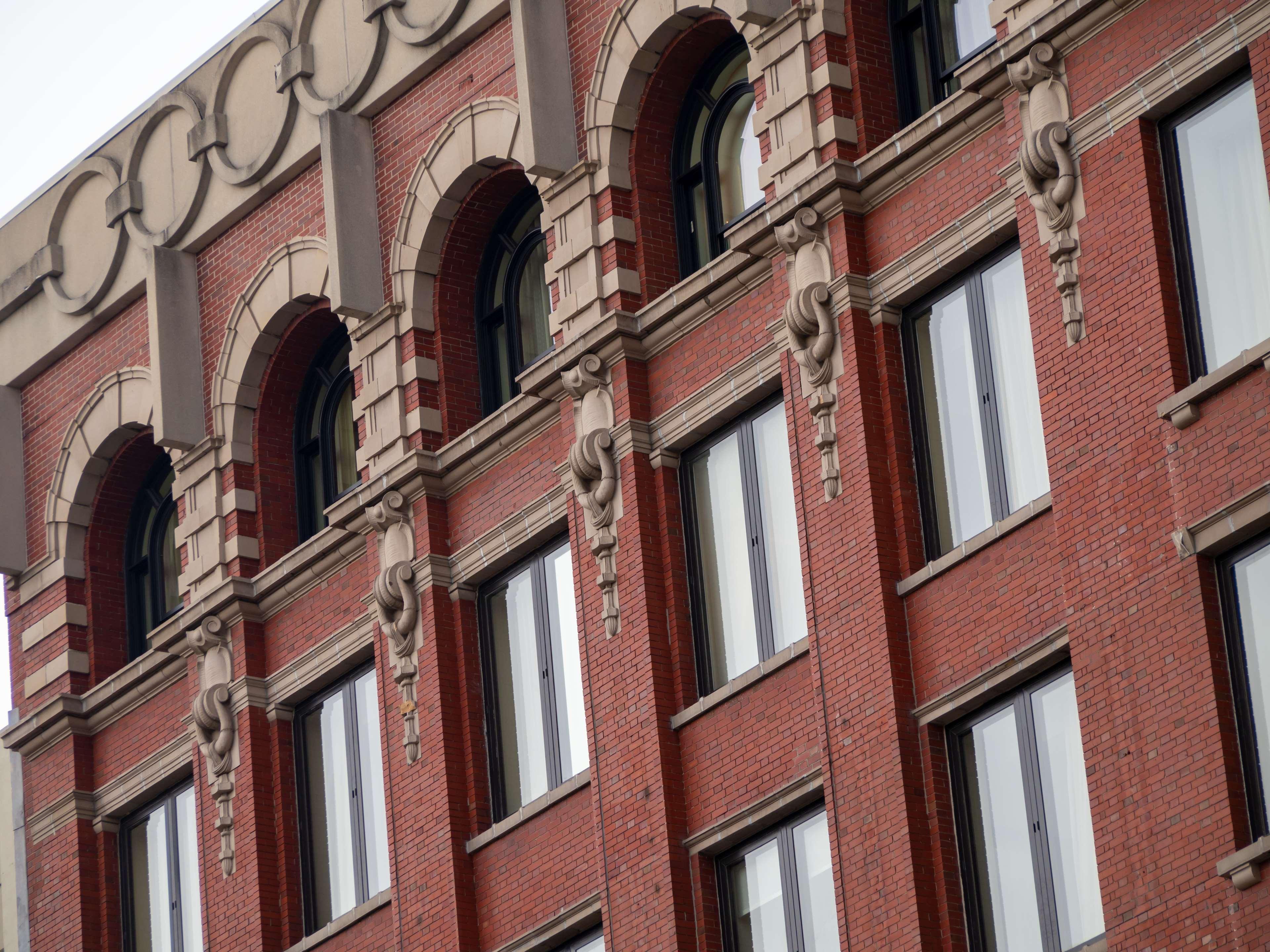 The Peregrine Omaha Downtown Curio Collection By Hilton Hotell Exteriör bild