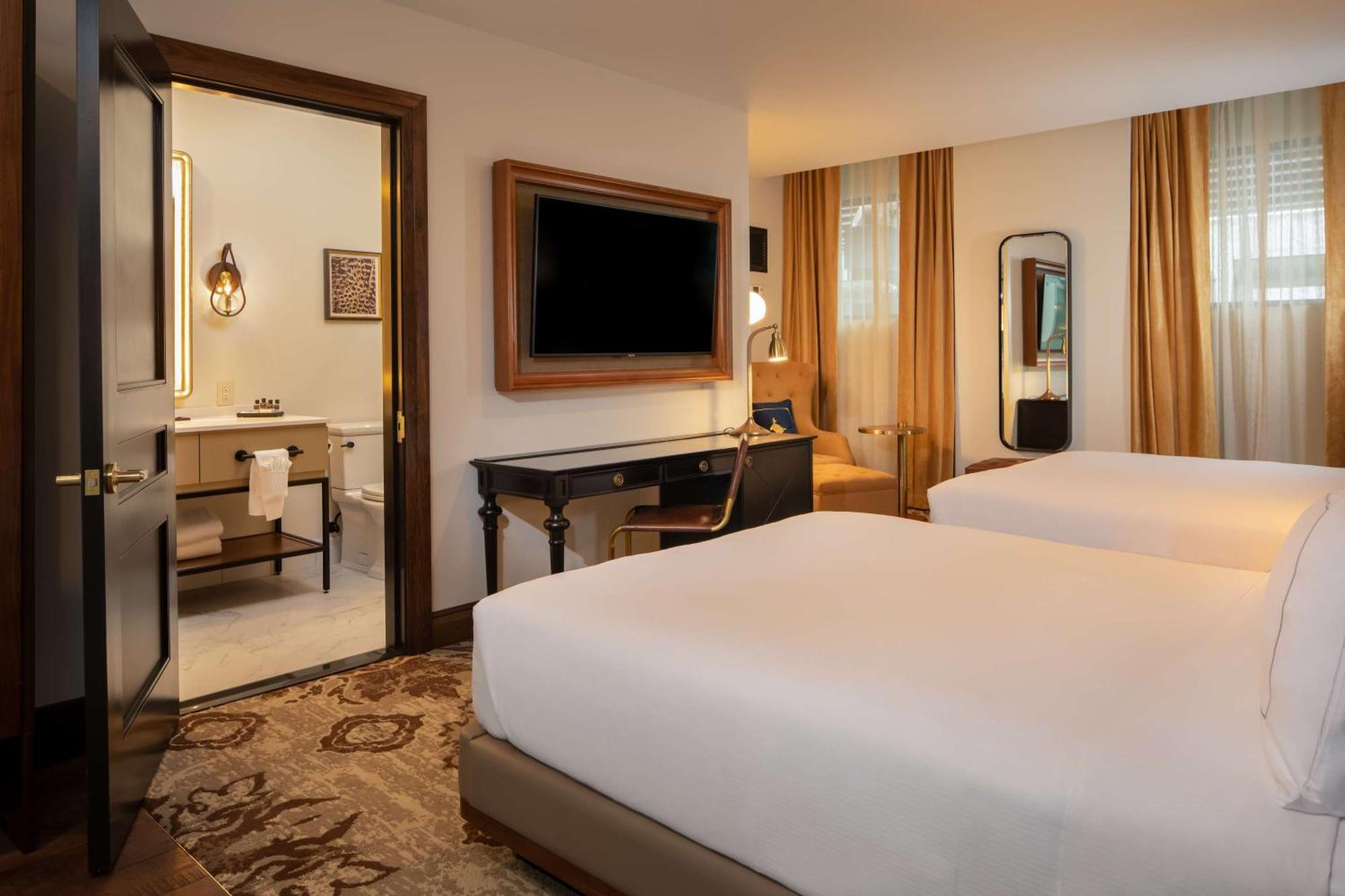 The Peregrine Omaha Downtown Curio Collection By Hilton Hotell Exteriör bild