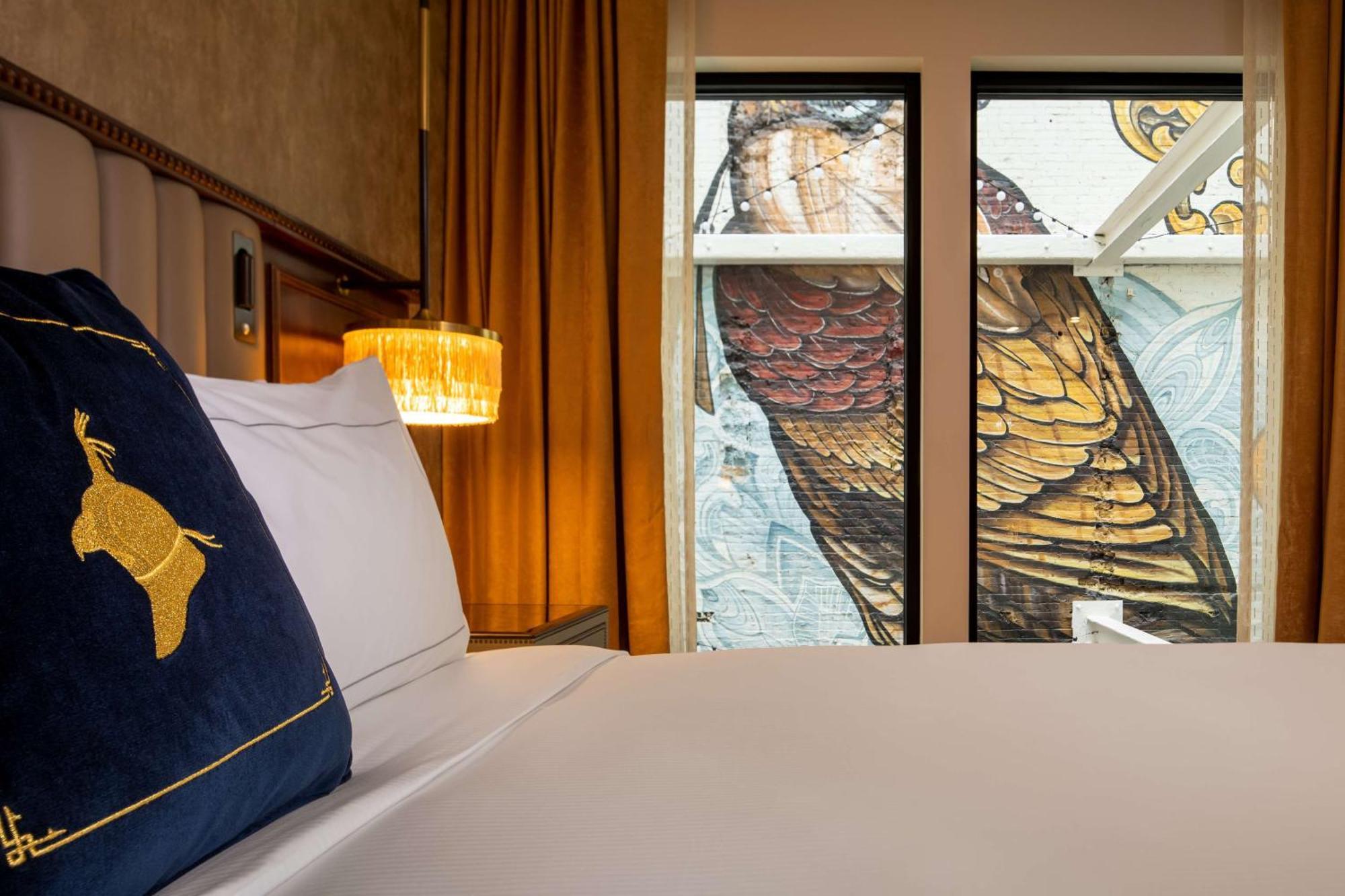 The Peregrine Omaha Downtown Curio Collection By Hilton Hotell Exteriör bild